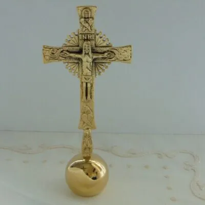 Cruz Gloriosa con bola