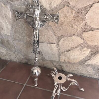 Cruz Alzada Gloriosa Plata