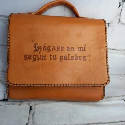 Funda Resucitó en piel "Hágase..."