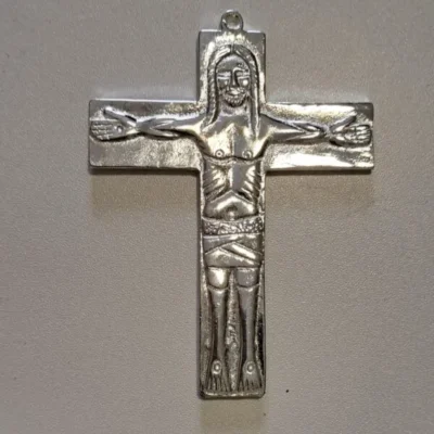 Cruz itinerante brillante